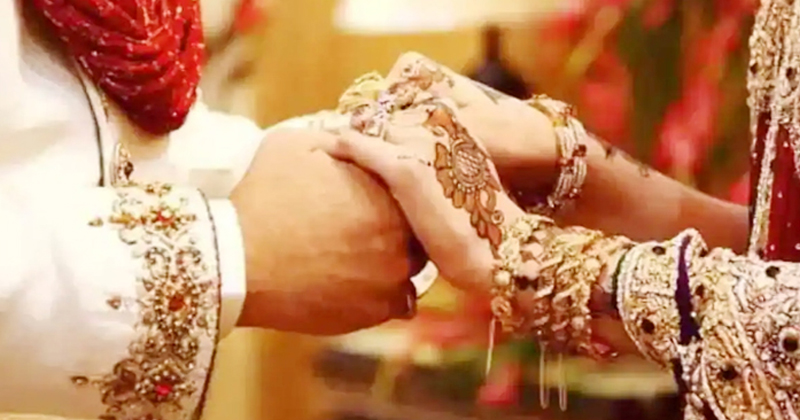 বিয়ের অনুষ্ঠানে নাচায় হবু বরের থাপ্পড়, রেগে কাজিনকে বিয়ে তরুণীর