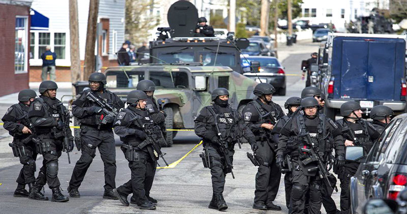 যুক্তরাষ্ট্রের সিয়াটল পুলিশের কয়েকজন সদস্য। 