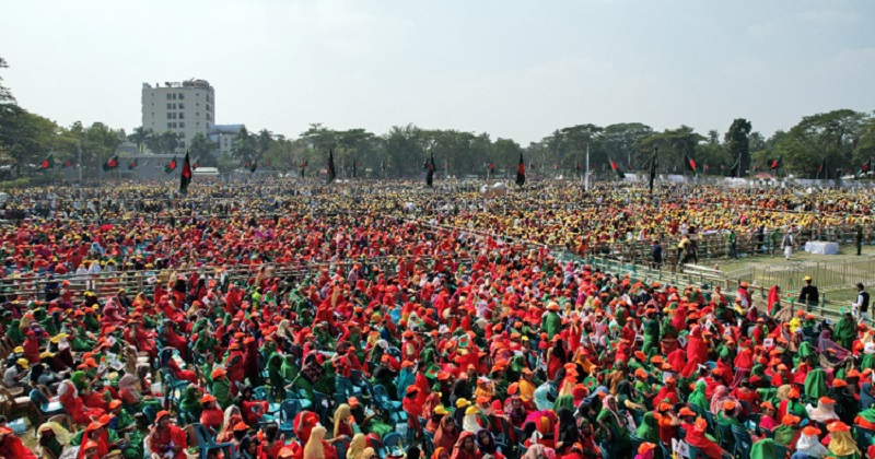 শেখ হাসিনার জনসভাস্থলে মানুষের ঢল