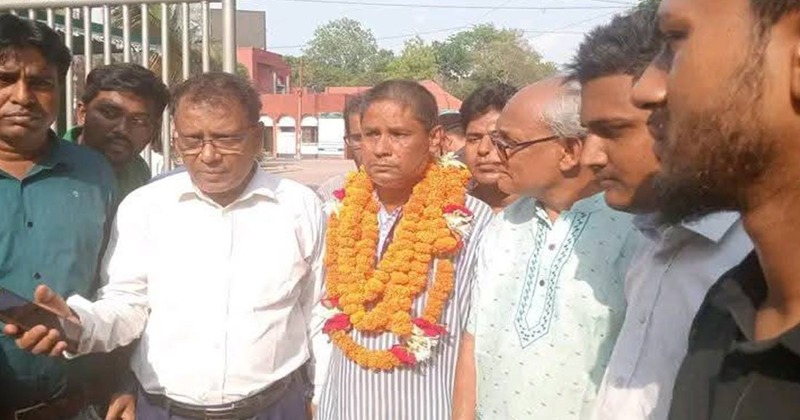 আন্দোলনের মুখে মুক্তি মিললো কালের কণ্ঠের সেই সাংবাদিকের