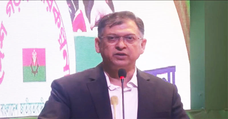 সালাহউদ্দিন আহমদ। 