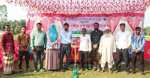 পঞ্চগড়ে এলএসটিডি প্রকল্পে কৃষি উপকরণ ও ব্রি নিড়ানি যন্ত্র বিতরণ