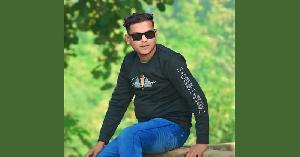 ঝিনাইদহে যুবক নিহতের ঘটনায় বাসে আগুন, পেট্রলপাম্প ভাঙচুর