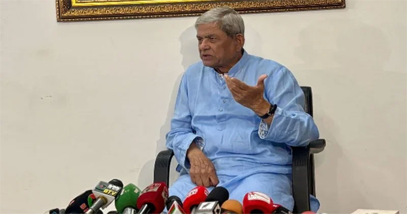 বুধবার রাজধানীর গুলশানে দলটির চেয়ারম্যানের কার্যালয়ে সমসাময়িক বিষয়ে সাংবাদিকদের সঙ্গে মতবিনিময় করেন বিএনপির মহাসচিব মির্জা ফখরুল।