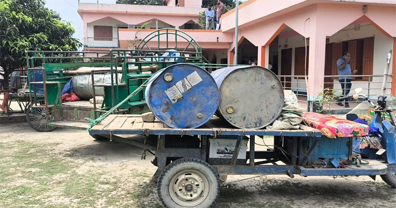 তিন হাজার লিটার পেট্রোলসহ ১১ পাচারকারী আটক