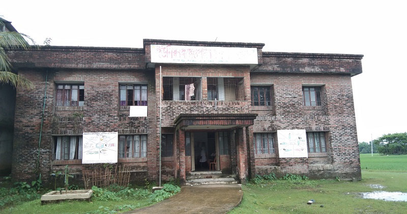 পান্ডারগাঁও স্বাস্থ্য কেন্দ্র নানা সমস্যায় জর্জরিত   