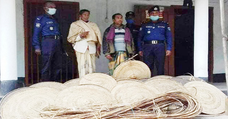শৈলকুপায় ইউপি চেয়ারম্যানের বাড়ি থেকে অস্ত্র উদ্ধার, আটক ২