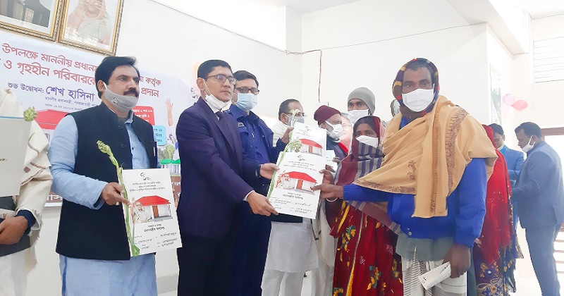 জয়পুরহাটে ১৬০টি পরিবারের মাঝে জমি ও গৃহ প্রদান কার্যক্রমের শুভ উদ্বোধন