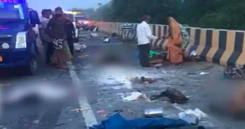 ভারতে ট্রাকের ধাক্কায় দাঁড়িয়ে থাকা বাসের ১১ যাত্রী নিহত