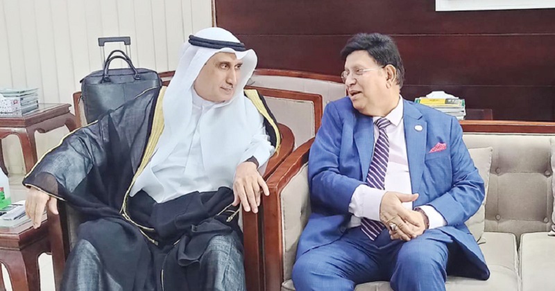 আমিরের মৃত্যুতে সহমর্মিতা জানাতে কুয়েত গেলেন পররাষ্ট্রমন্ত্রী