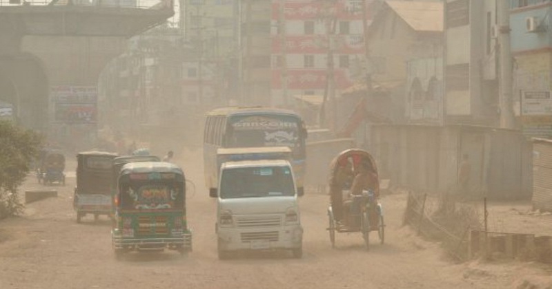 বায়ুদূষণে ঢাকা আজ ৩ নম্বরে 