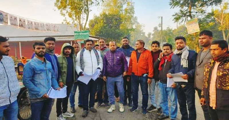 শেরপুরে ভোট বর্জনের আহ্বান জানিয়ে বিএনপির লিফলেট বিতরণ