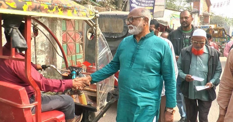 সেনাবাহিনীকে ‘সাক্ষী গোপাল’ না রেখে ক্ষমতা দিতে হবে