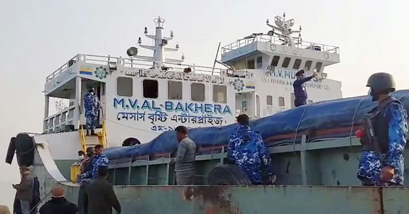 জাহাজে ৭ খুনের ঘটনায় সন্দেহভাজন ইরফান গ্রেপ্তার