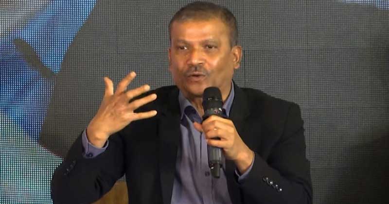 আইন, বিচার ও সংসদ বিষয়ক উপদেষ্টা ড. আসিফ নজরুল
