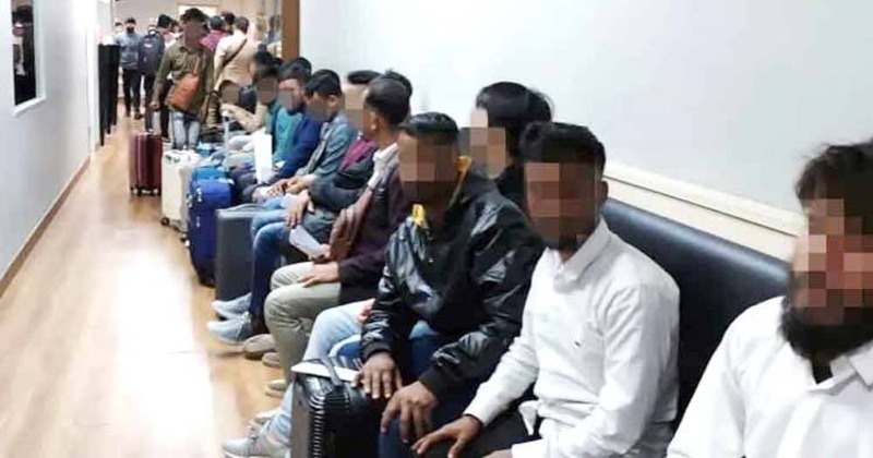 ৪৫ বাংলাদেশিকে ফেরত পাঠালো মালয়েশিয়া