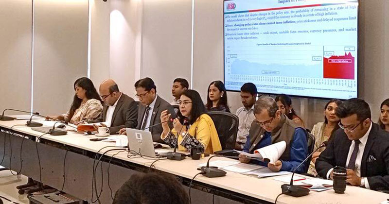 দেশের পুঁজিবাজারে সংকট চলমান রয়েছে: সিপিডি