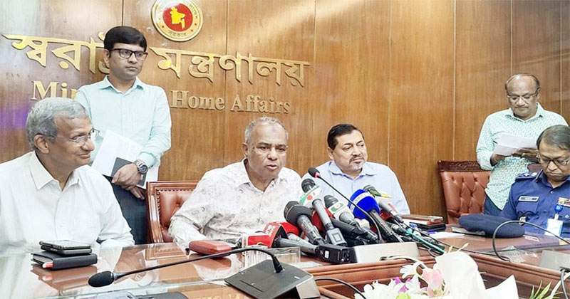 ‘অসুরের মুখে দাড়ি লাগানোর পেছনে ফ্যাসিস্ট বুদ্ধিজীবীদের ইন্ধন ছিল’