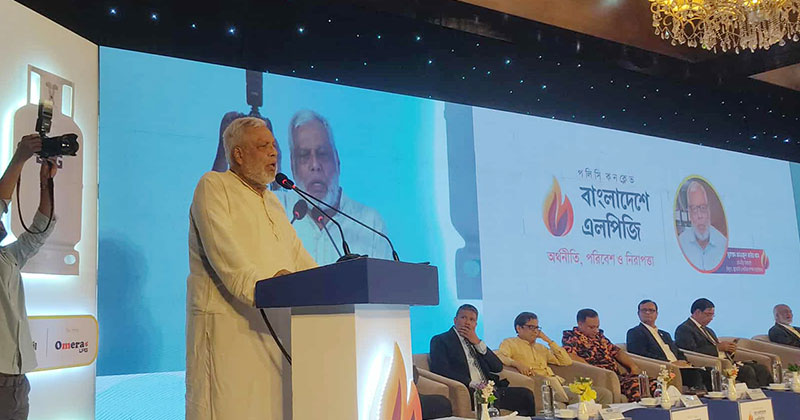 এলপিজি সিলিন্ডারের দাম ১ হাজার টাকার মধ্যে হওয়া উচিত: জ্বালানি উপদেষ্টা