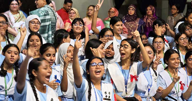 এইচএসসিতে পাসের হারে এগিয়ে ঢাকা বোর্ড, পিছিয়ে কুমিল্লা