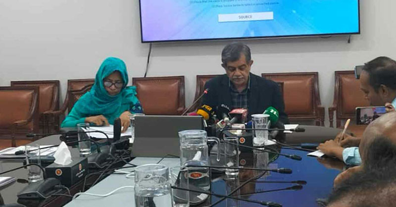 শিক্ষকদের দাবি দাওয়া নিয়ে সরকার কাজ করছে: শিক্ষা উপদেষ্টা