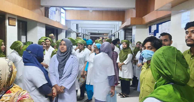 চিকিৎসকের বিরুদ্ধে নার্সকে মারধরের অভিযোগে সকাল থেকে কর্মবিরতি