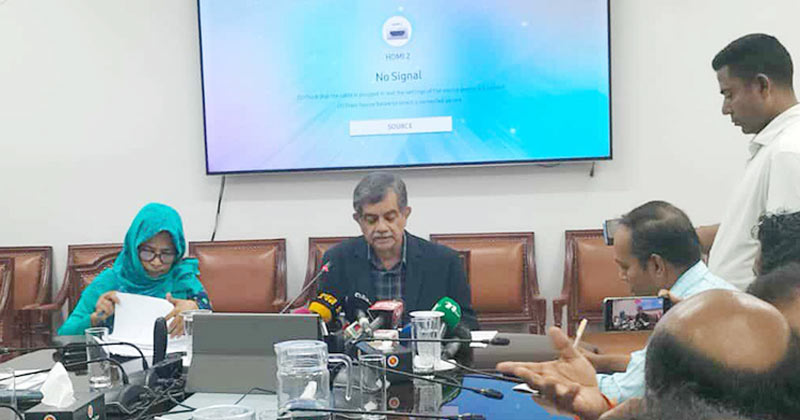 সাত কলেজ নিয়ে বিভিন্ন গ্রুপ গুজব ছড়াচ্ছে: শিক্ষা উপদেষ্টা