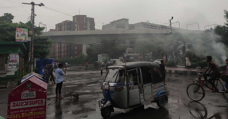 খামারবাড়ি দিয়ে যান চলাচল স্বাভাবিক
