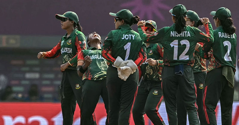 শেষ ওভারে ৪ উইকেট হারিয়ে হেরে গেল বাংলাদেশের মেয়েরা