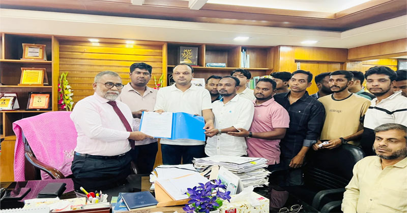 সাত দফা দাবিতে স্মারকলিপি প্রদান ইবি ছাত্রদলের, শাটডাউনের হুঁশিয়ারি