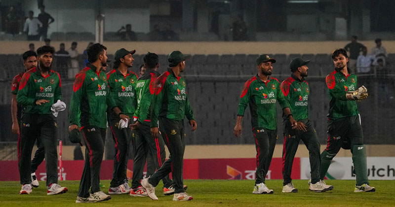 মিরপুরের উইকেট নিয়ে কড়া সমালোচনা করেছেন রুবেল হোসেন। 