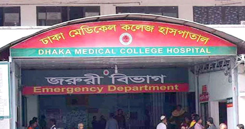 রাজধানীতে মধ্যরাতে প্রাইভেট কারের ধাক্কায় শ্রমিকের মৃত্যু