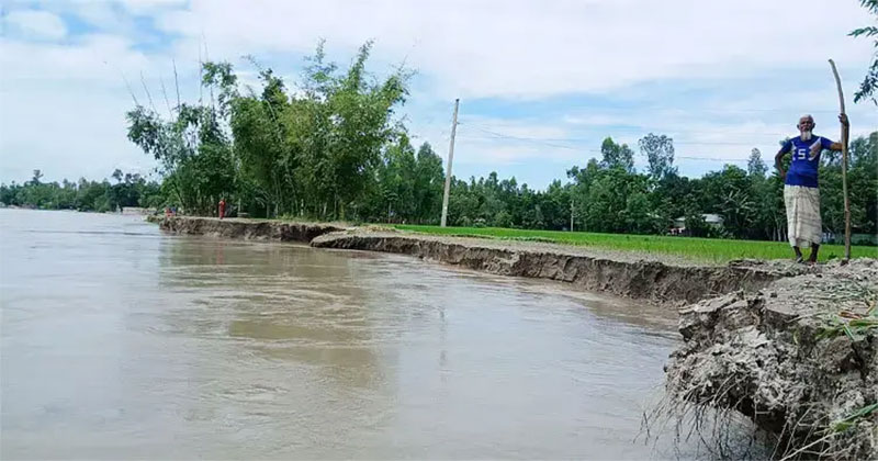 নদীভাঙনের সঙ্গে বাংলাদেশের অন্তহীন লড়াই: রয়টার্সের প্রতিবেদন 